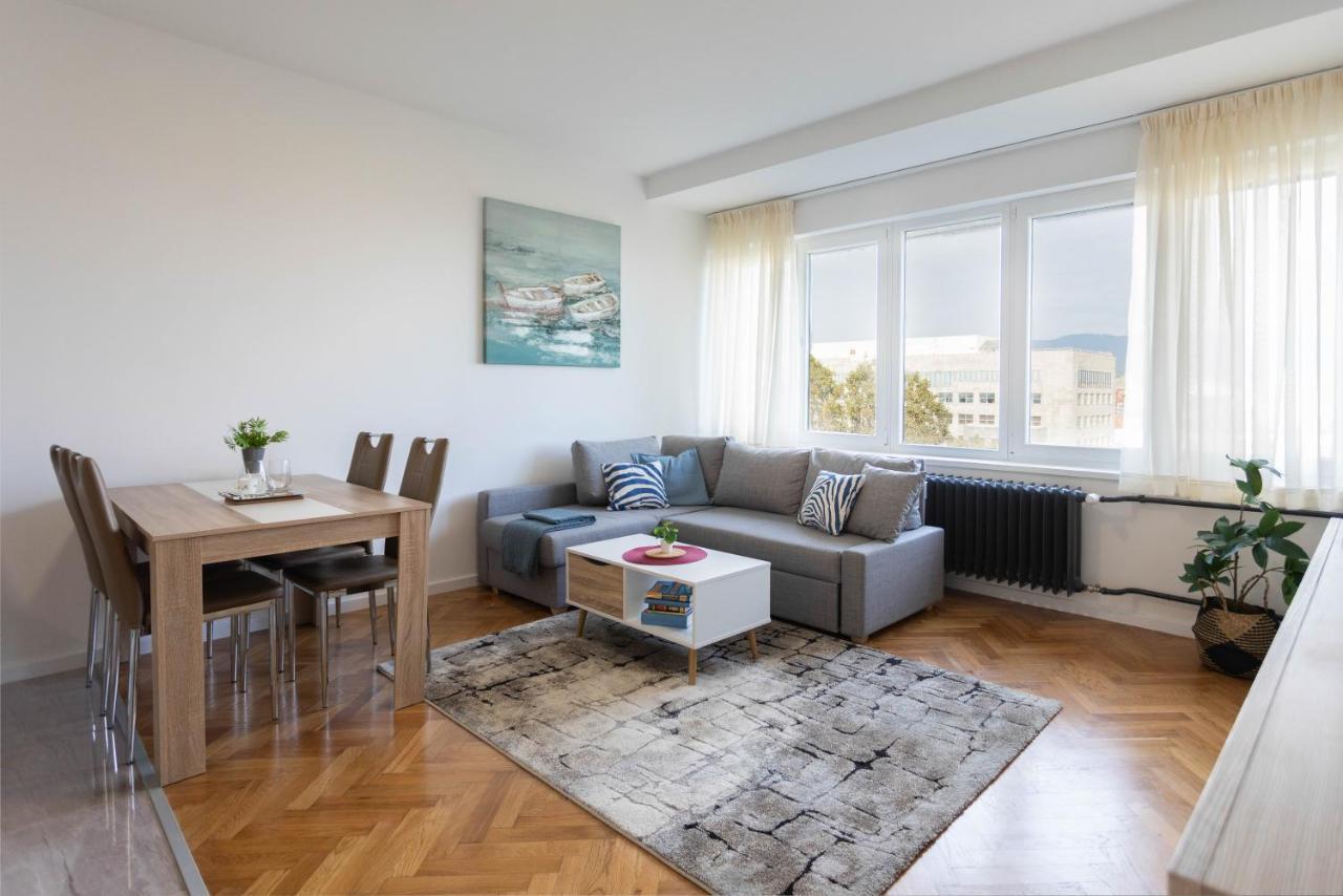 Spacious 2Bdr Apartment- Skyline View ザグレブ エクステリア 写真