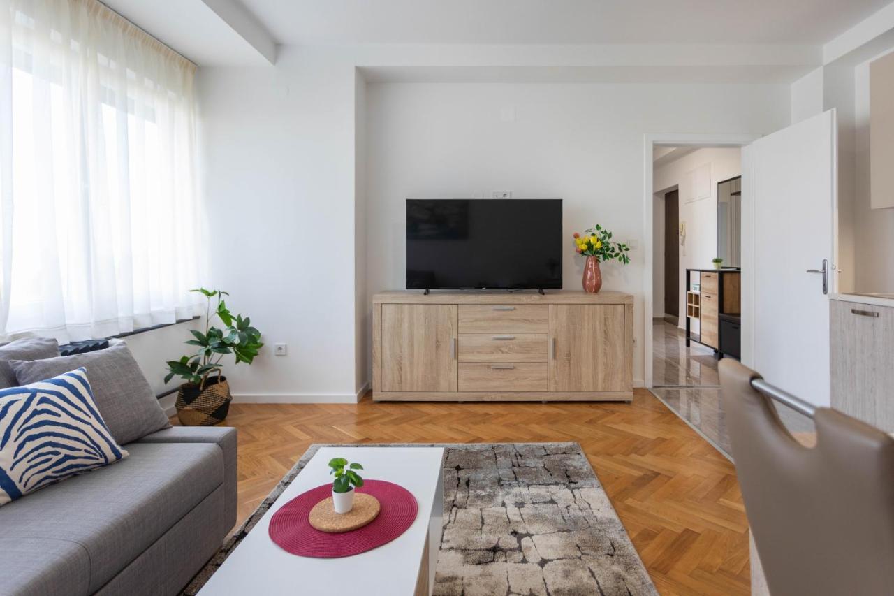 Spacious 2Bdr Apartment- Skyline View ザグレブ エクステリア 写真
