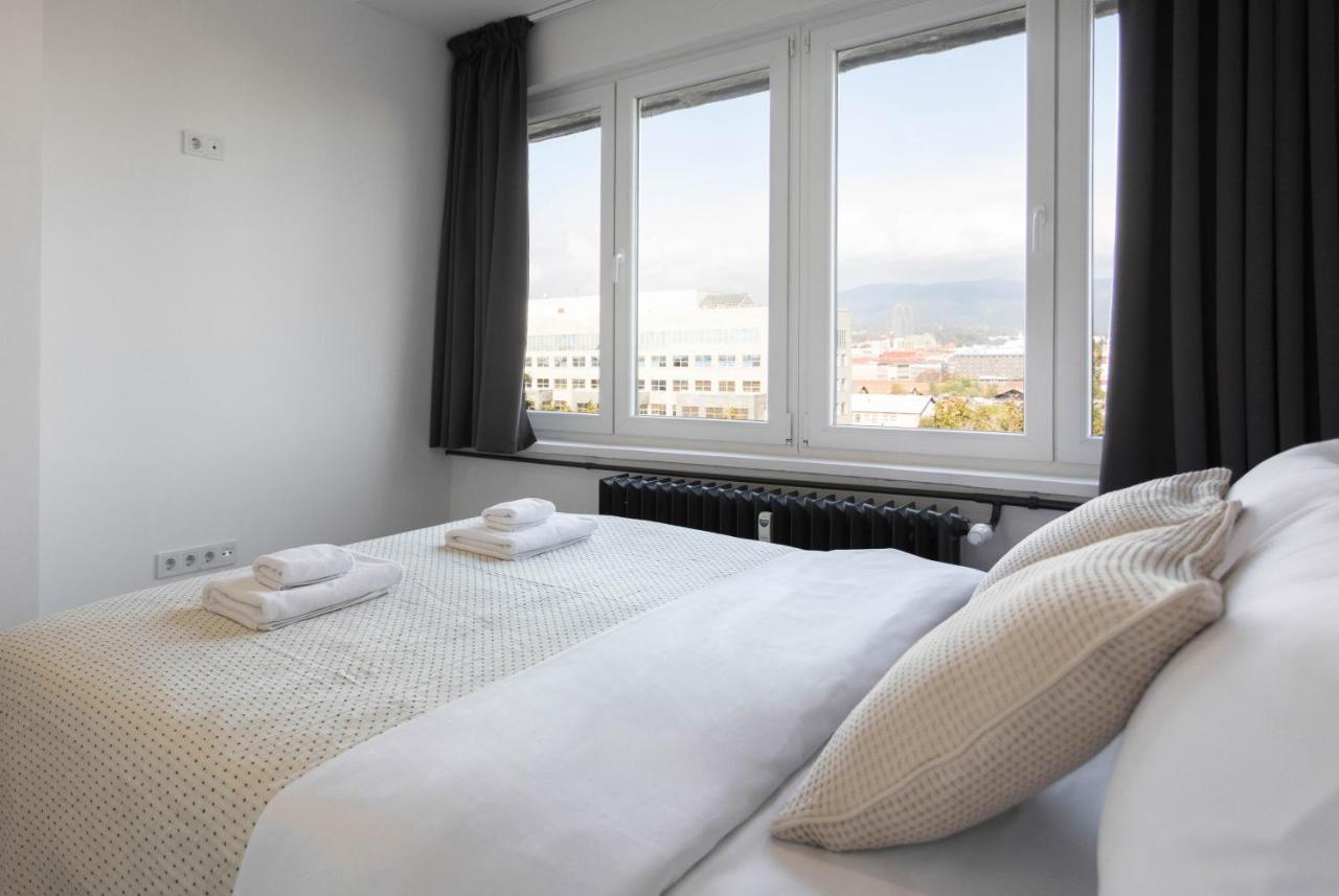 Spacious 2Bdr Apartment- Skyline View ザグレブ エクステリア 写真