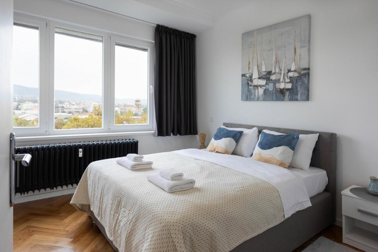 Spacious 2Bdr Apartment- Skyline View ザグレブ エクステリア 写真